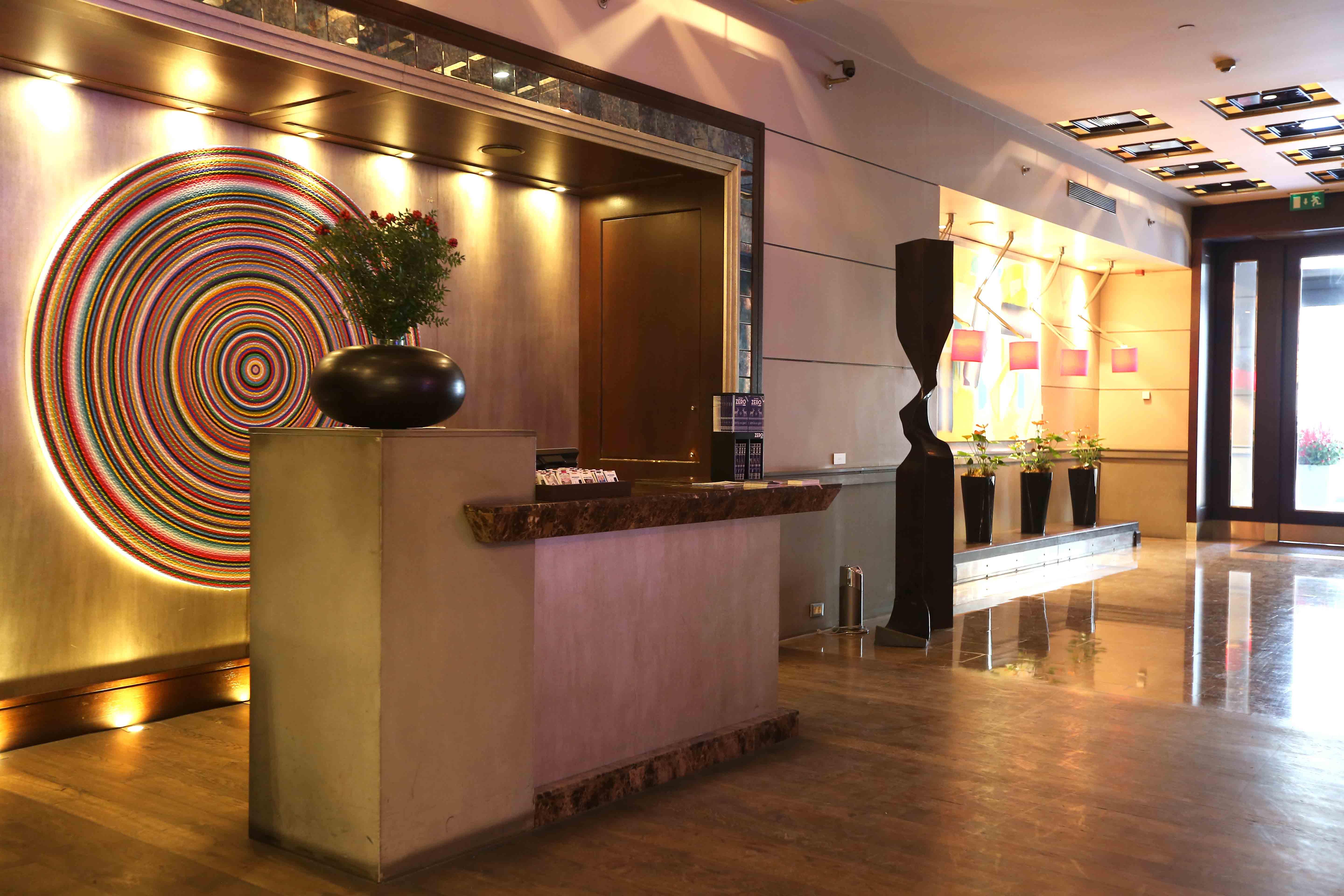 The Stay Boulevard Nisantasi Istanbul Exterior photo The lobby of the hotel