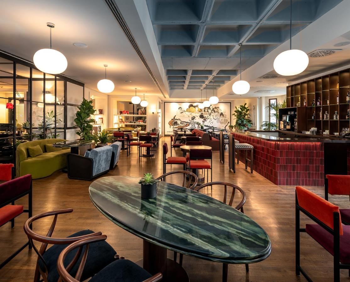 The Stay Boulevard Nisantasi Istanbul Exterior photo The Club lounge at London Heathrow Airport