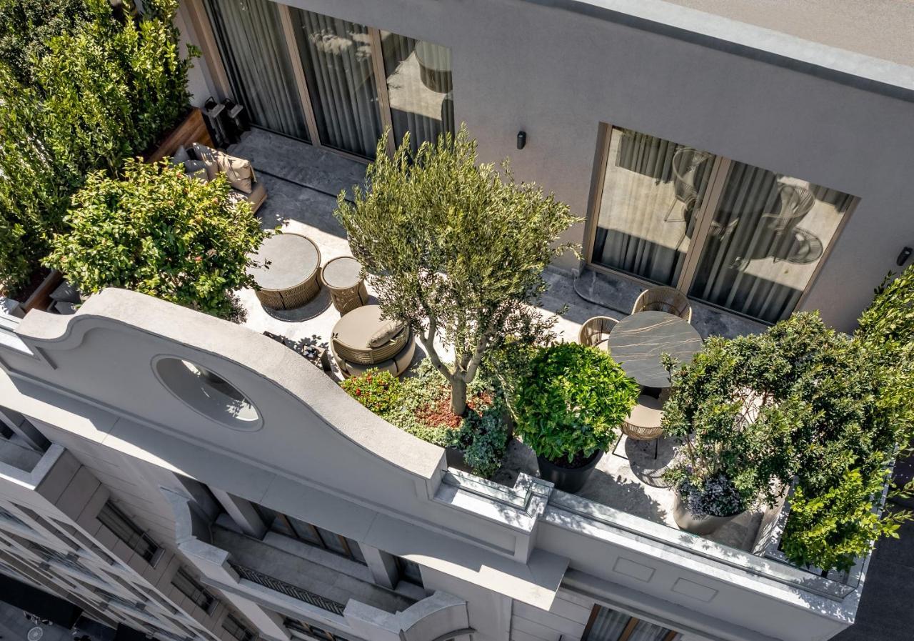 The Stay Boulevard Nisantasi Istanbul Exterior photo The hotel's rooftop garden